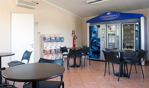 Hotel Autohotel 3*